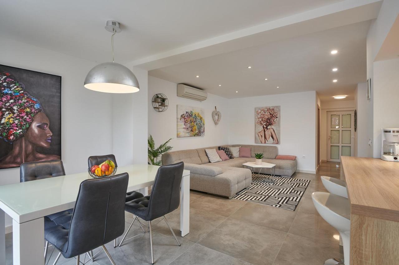 Apartment Lucia *