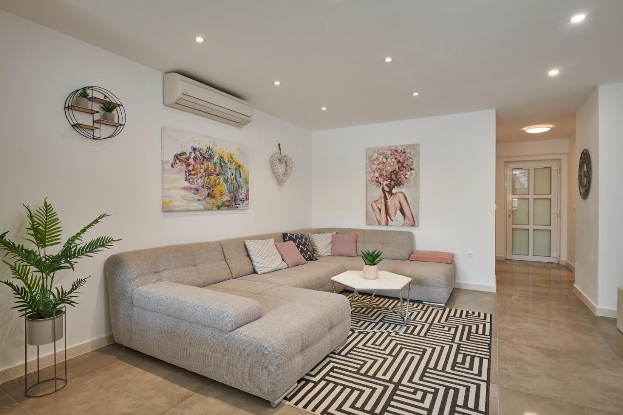Lucia Apartment Cavtat