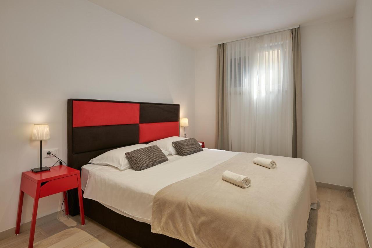 Lucia Apartment *